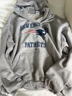 NFL Gray New England Patriots Pullover Hoodie with Logo
